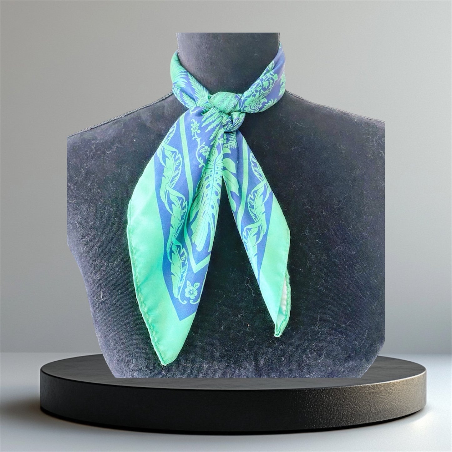 Foulard effet soie