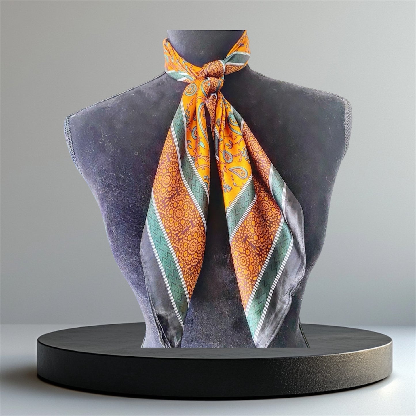 Foulard effet soie