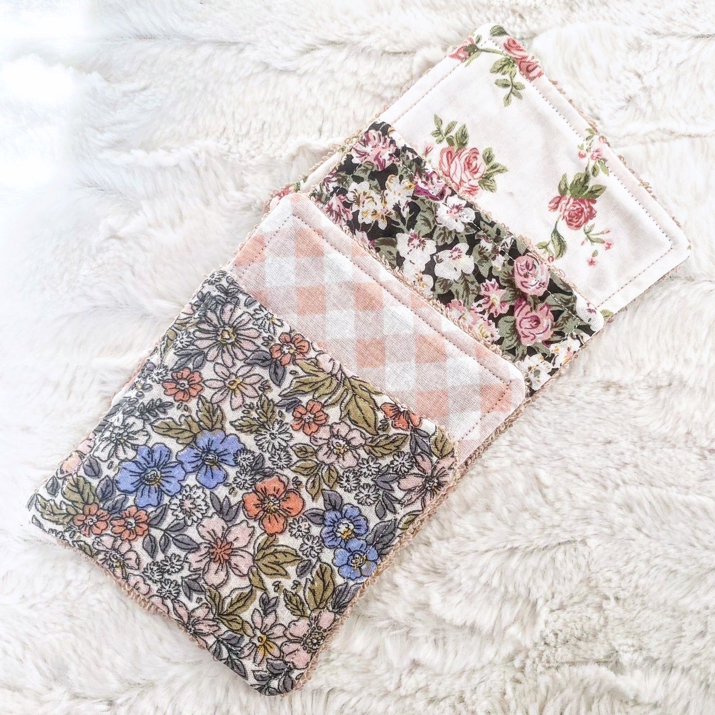 Lot de 4 lingettes démaquillantes