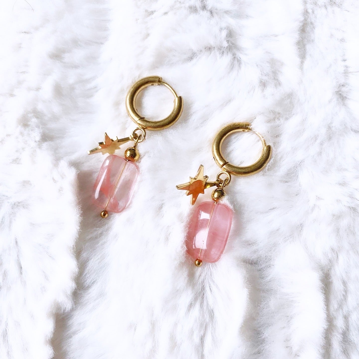 Boucles d’oreilles pendantes pierre et charm