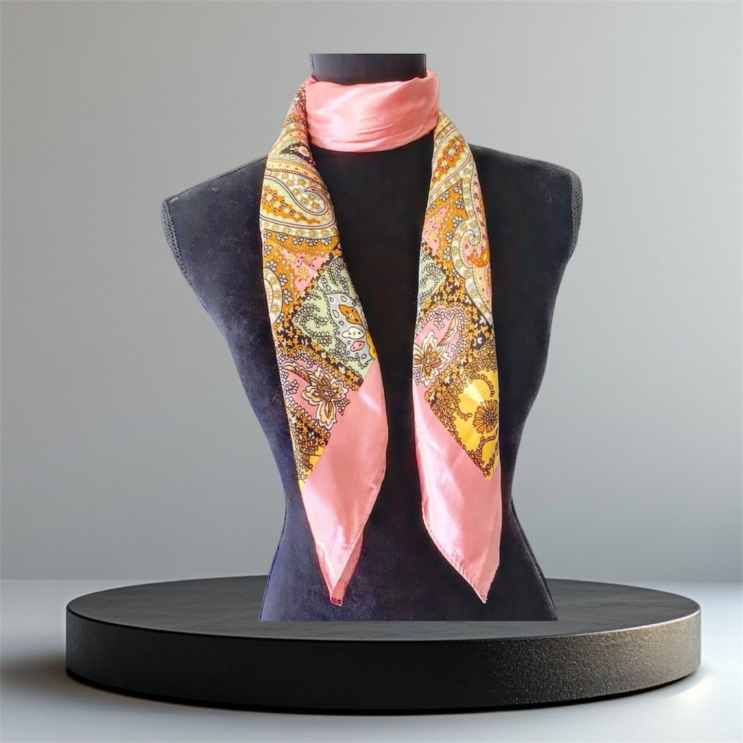 Grand foulard effet soie