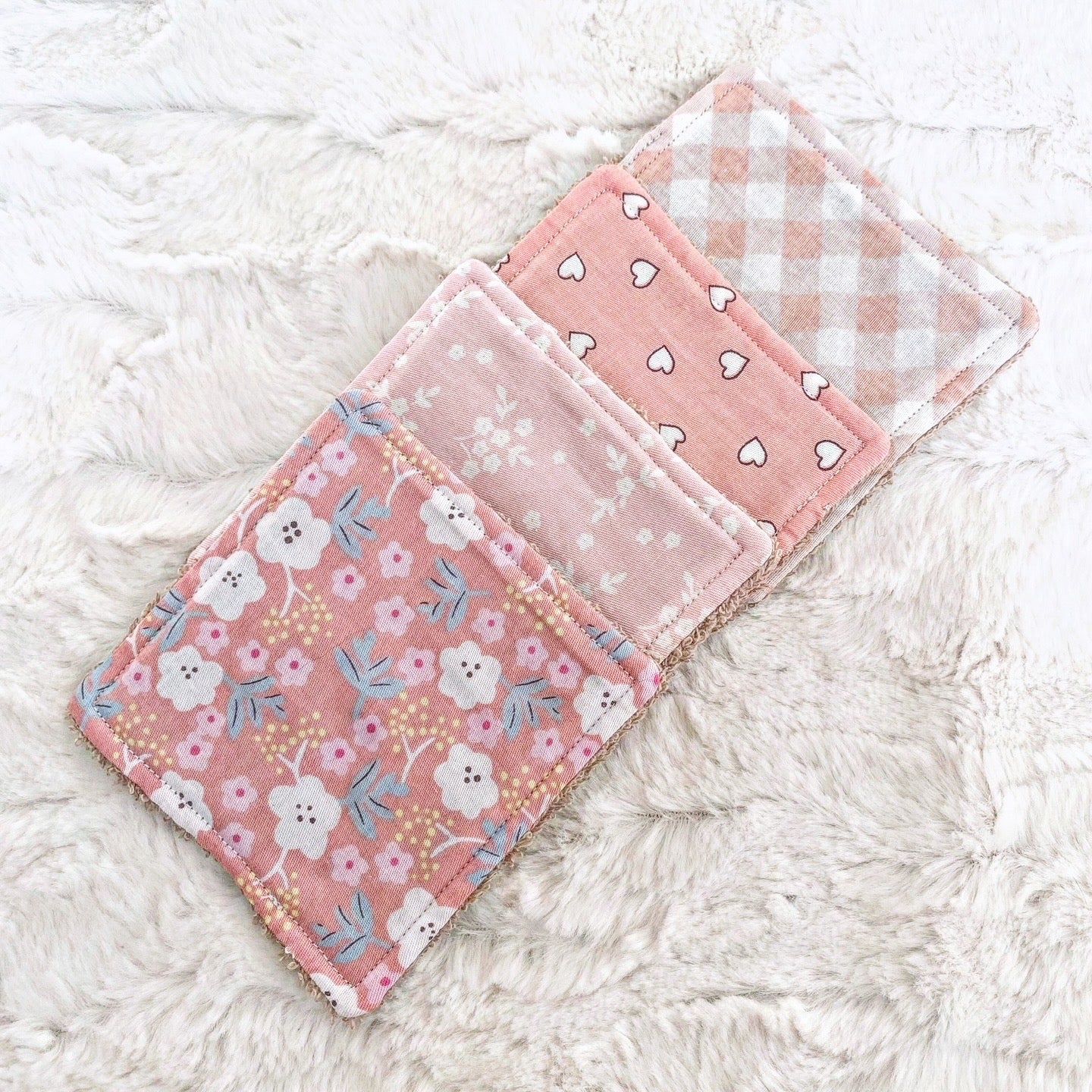 Lot de 4 lingettes démaquillantes