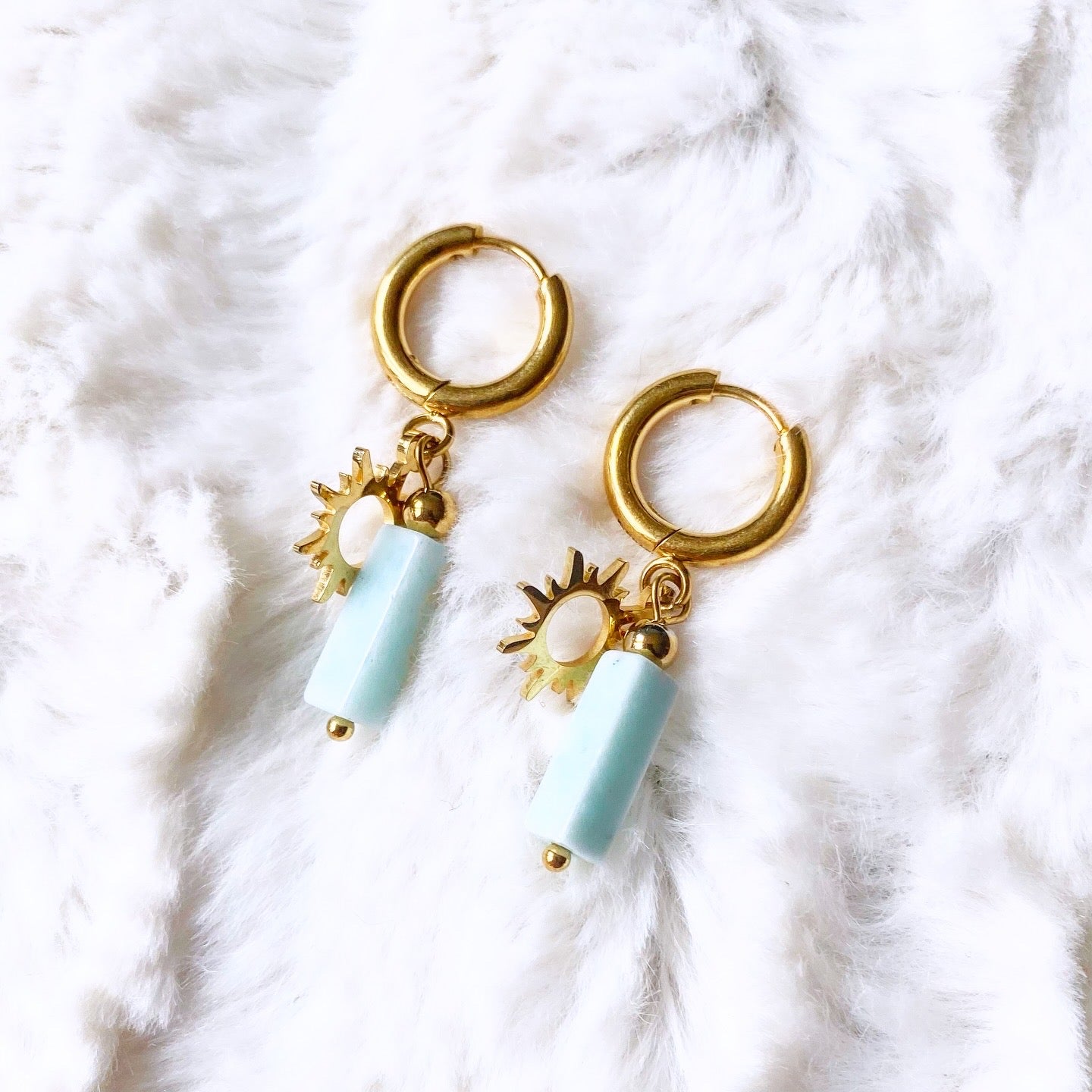 Boucles d’oreilles pendantes pierre et charm