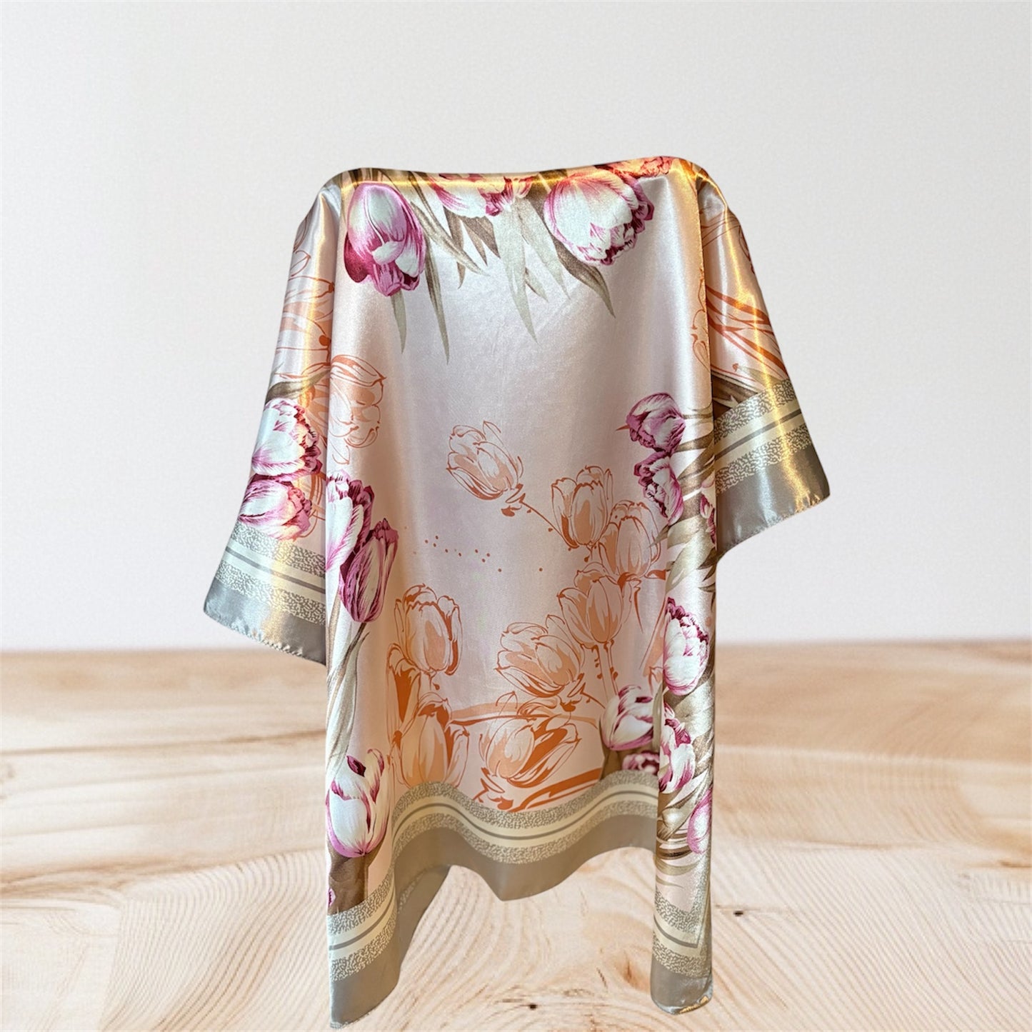 Grand foulard effet soie (90x90cm)