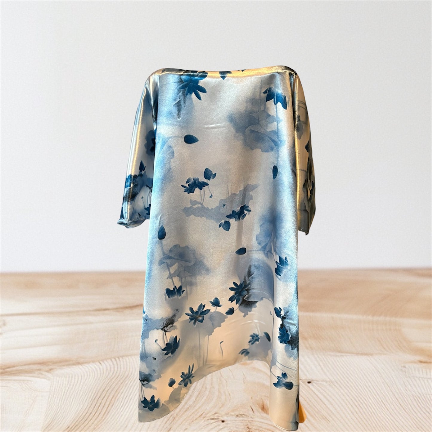 Grand foulard effet soie (90x90cm)