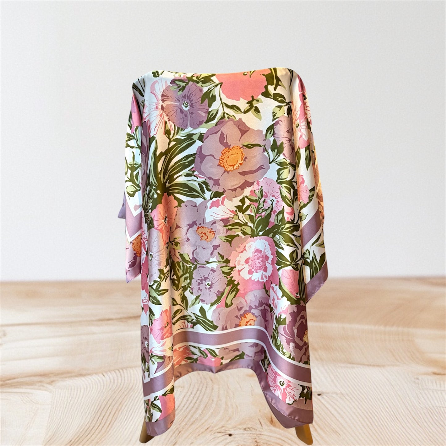 Grand foulard effet soie (90x90cm)